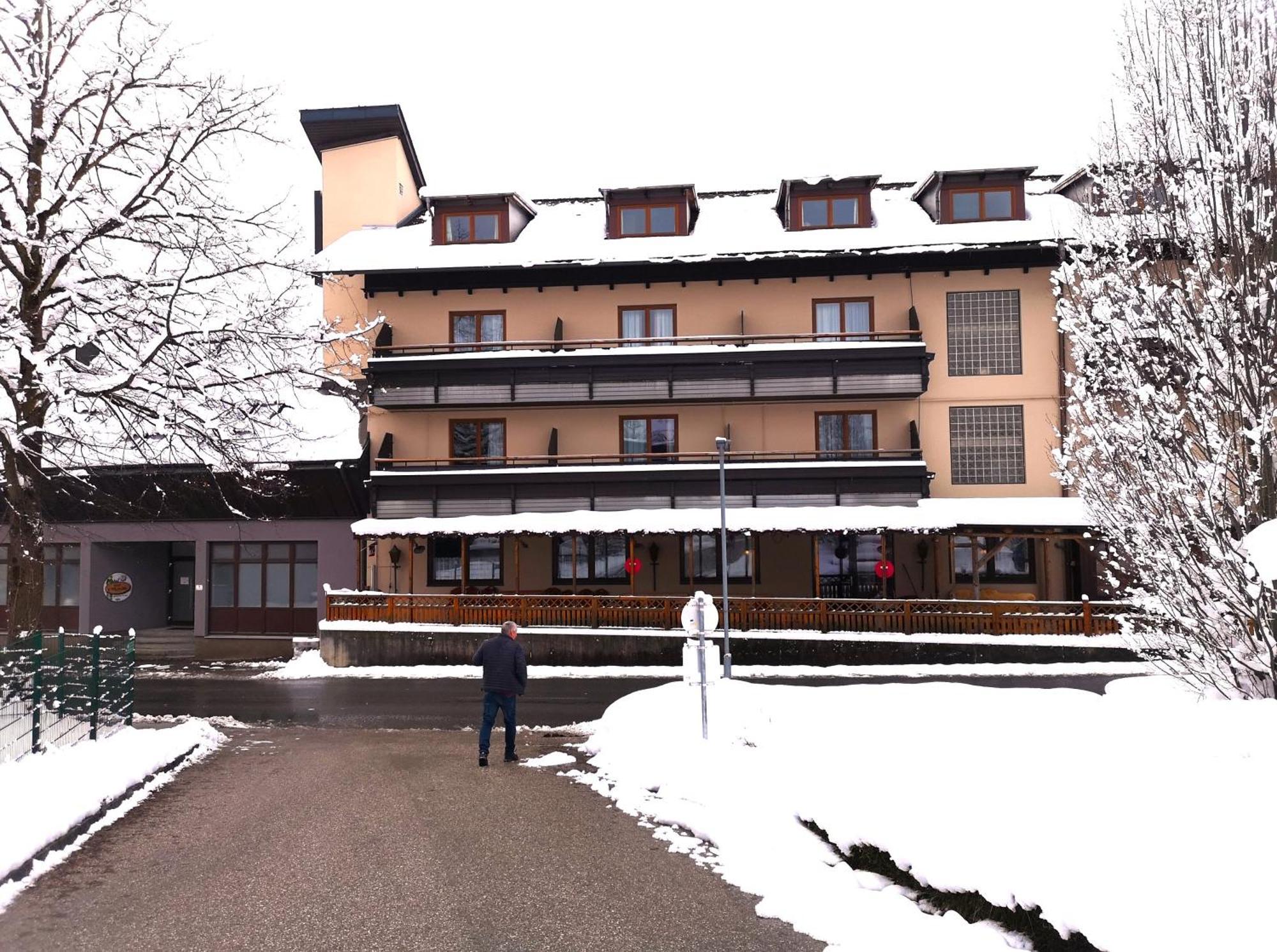 Hotel Wirt Z'Minsta Altmuenster Exterior photo